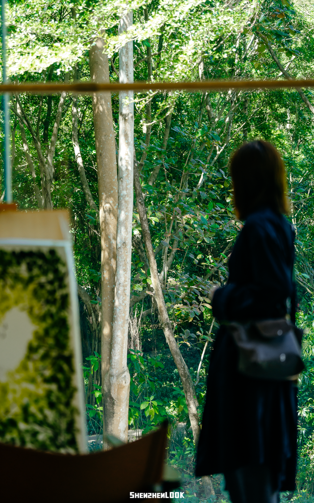 开在公园里的玻璃书房 · 深圳新安静空间