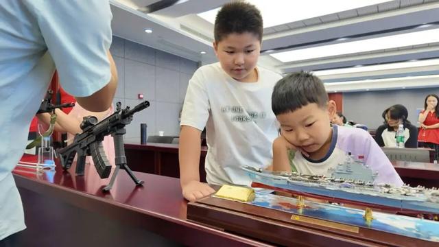 六安这场活动让孩子们读懂“爱国”与“坚守”