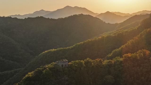 河北迁西：秋到青山关