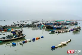 浮筒作彩笔——南澳渔民绘就最美“海上牧场”图片