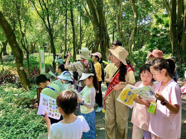 广州珠江公园免费讲解服务获赞，志愿者用故事传递绿美广州温度