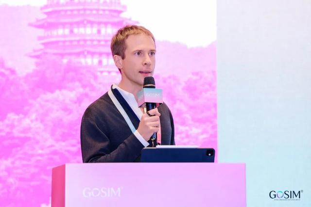 AI 不再只是工具！GOSIM 人工智能愿景高端论坛精彩回顾