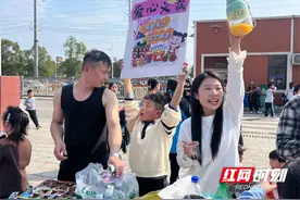 娄底金海学校开展2025年“学雷锋·献爱心”义卖活动图片