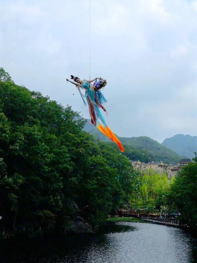 在洛阳玩，基础款就不要再搭基础款