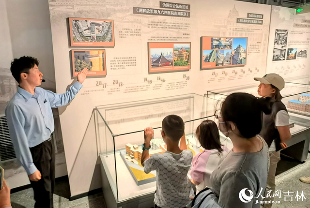 一路欢歌一路景 百年长街漾新声