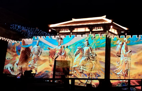 《月映疏勒城・策马向天山》主题文旅演艺项目在江布拉克景区启幕