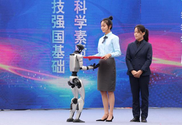 聚科普之力 筑强区之基——2025年全国科普月郑州市金水区主场活动启幕