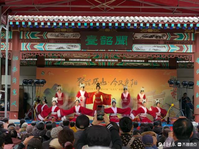 来济南千佛山，热热闹闹赶庙会