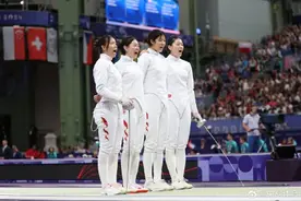 中国队获得击剑女子团体重剑第四名图片