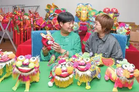 布老虎特色文创工艺品深受市场欢迎图片