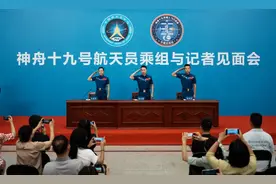 太空归来60余天后！蔡旭哲分享太空之旅→图片