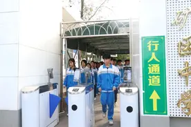 【我为群众办实事】昌江：校园“一卡通”人脸识别系统提升校园管理智能化水平图片