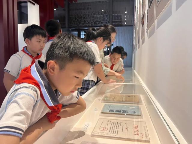 活动报名开启！2025年秦淮区博物馆暑期公益研学游第三期→