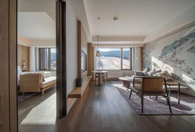 阿那亚·崇礼点亮冰雪童话季，"MORE THAN SKI"构建全龄友好度假新地标