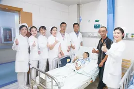 女童手肘2年无法动弹，医生提醒骨折后要注意这些并发症图片