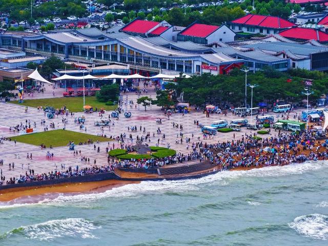 日照海边！“下饺子”模式！今夏顶流避暑地！