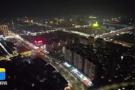 汶上：华灯初上夜未央 霓虹璀璨耀中都图片