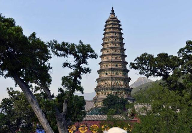 琉璃不语，华彩千秋——山西琉璃匠人以传承之微光续文脉之星火