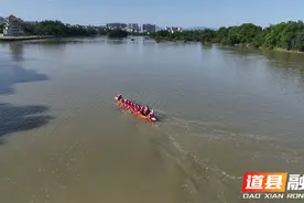 道县：巾帼不让须眉 女子龙舟队备赛出征图片