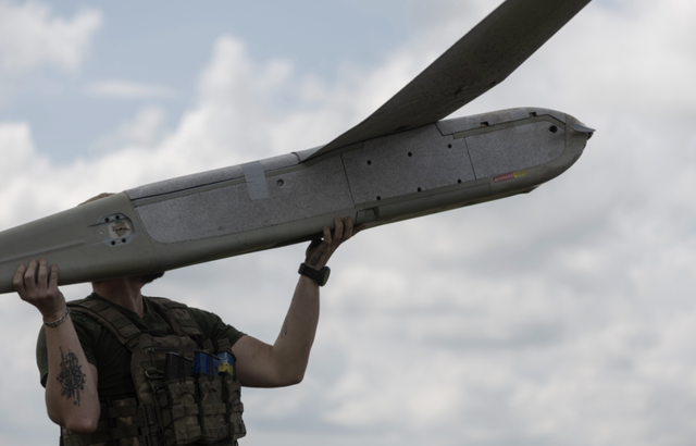 战争里的人：4条命能换1架无人机