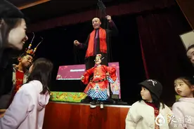 泉州提线木偶戏春节档演出94场 比去年多近一倍图片