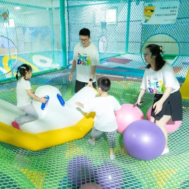 京西大本营1500㎡空中绳网城堡上线！彩虹桥、蜂巢迷宫……嗨玩一整天????