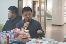 腹有诗书气自华 最是书香能致远图片