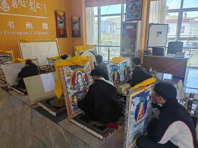 国庆奔赴甘南：解锁藏地非遗风味，遇见舌尖上的雪域秘境