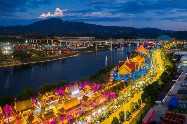 致张家界：“峰”云际会，荣辱与共