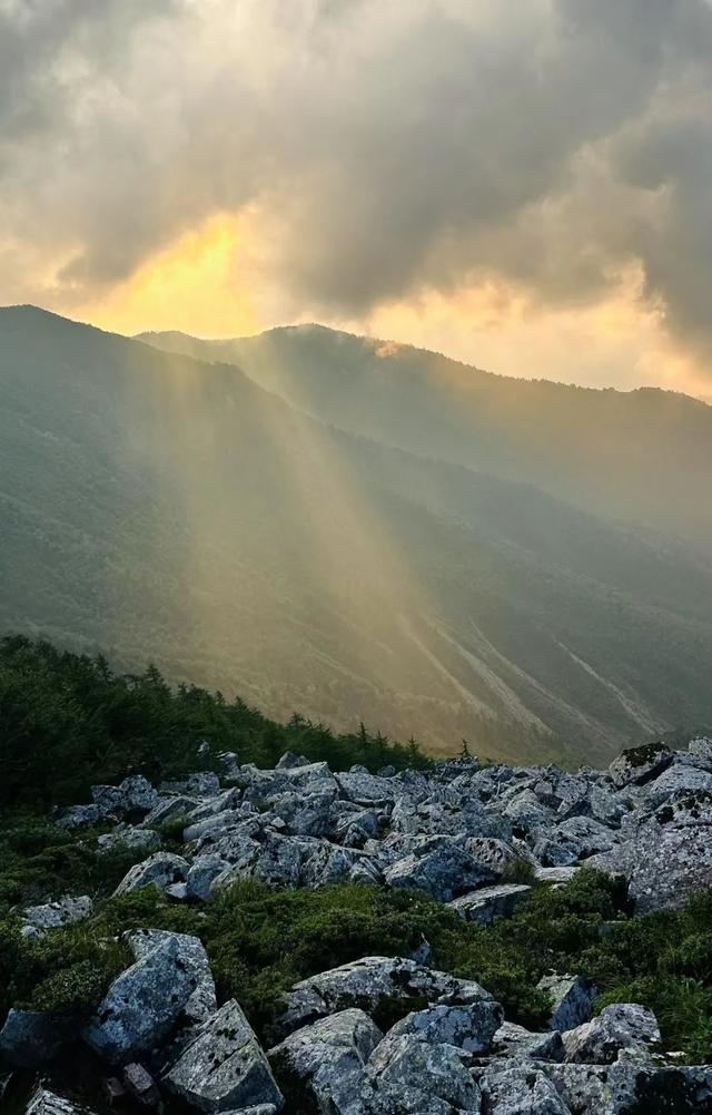 穿越四季感受太白山的“魔法降温”