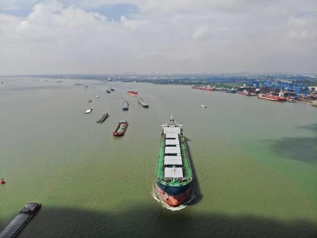 长江扬州段首个测流设备！投入使用！