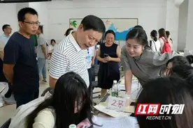 以“心”迎新，益阳医专4100余名“萌新”报到图片