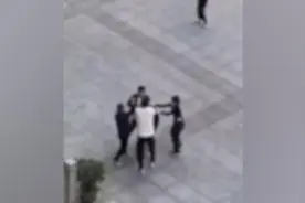 马上评｜公共场所盯着女性看，算性骚扰吗？图片