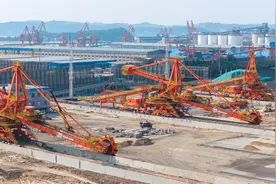 防城港煤炭仓储基地进入最后冲刺阶段图片
