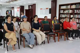 湖南警察学院开展“携手同行，善爱无疆”三下乡普法宣讲活动图片