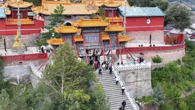 在山西五台山，遇见不一样的风景