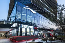 上海李宁中心旗舰店今天开业！图片