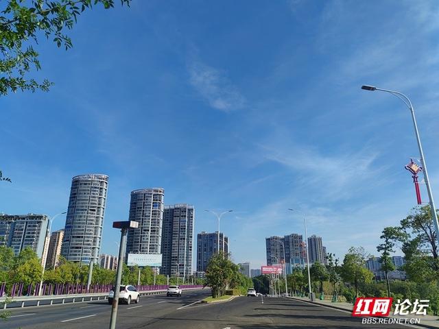 沿着芙蓉北路走一走，把湘阴的风景装进口袋