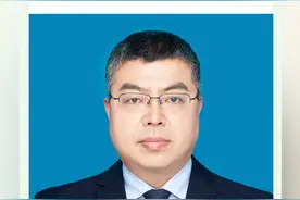 河南腾越信息岳鸿飞：让检查检验结果互认更惠民利民丨信心2024图片