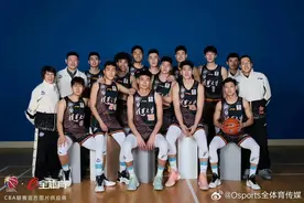 CBA全明星清华男篮战胜星锐一年级队，石奎夺得MVP图片