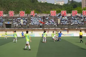 总比分7:0 资中女足夺得第四届“贡嘎杯”青少年校园体育联赛（初中女子组）冠军图片