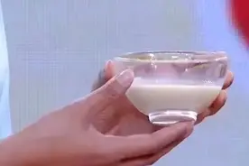 一顿早餐下肚，父女双双中毒！医生提醒：9种食物没煮熟，胜似吃毒图片