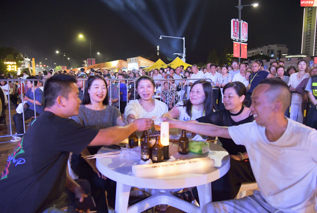 双节去哪玩？“泰宁晚茶”大金湖精酿啤酒双节美食嘉年华来袭，解锁消费新玩法