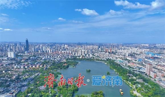 一年四季 泉在济南丨雨后初晴 济南大明湖畔画中游