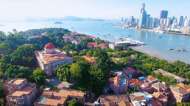 新华视点丨光影流金 厦门借金鸡奖书写“影视之城”新诗篇