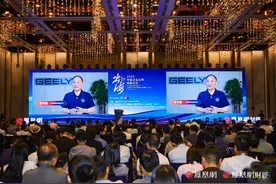 李书福：为学习世界一流技术与经验，吉利不惜冒风险、投巨资收购世界一流车企图片