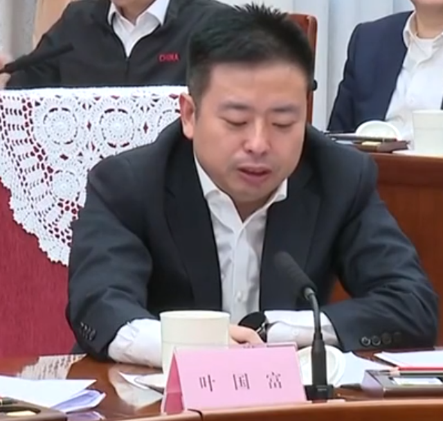 参加总理座谈会的这8个人是谁