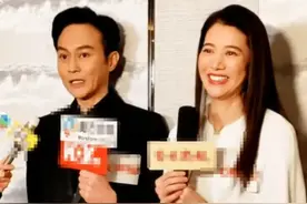 张智霖袁咏仪夫妇公开喊话18岁儿子：我们想抱孙子啦！图片
