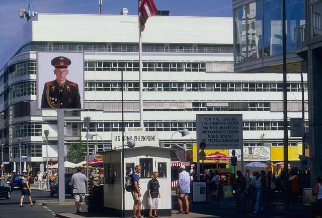 欧洲亚文化之都，“穷而性感”