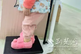 面对特殊患者 她们用爱心和耐心温暖治愈图片